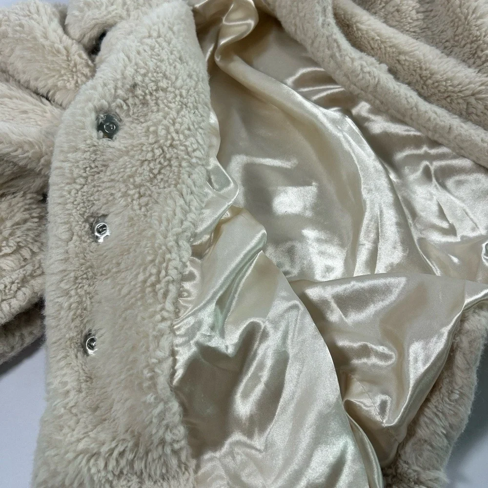 URBAN REPUBLIC Jacket Girls Size 7/8 Off White‎ Faux Fur Fuzzy Cozy Warm